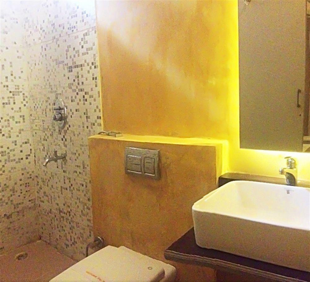 Fabhotel Prime Sarin Inn Heritage Benares Buitenkant foto