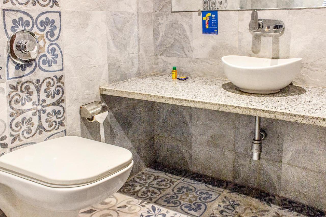 Fabhotel Prime Sarin Inn Heritage Benares Buitenkant foto