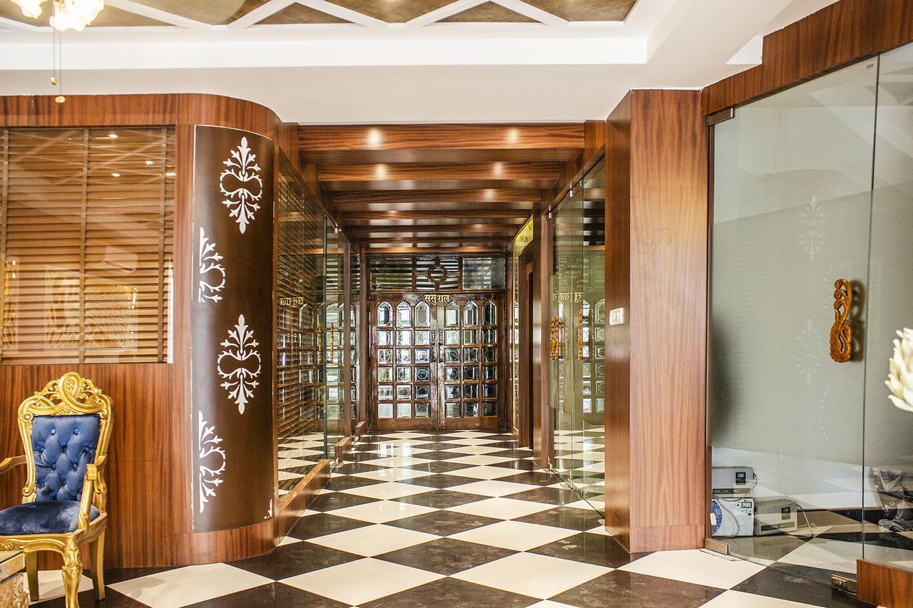 Fabhotel Prime Sarin Inn Heritage Benares Buitenkant foto